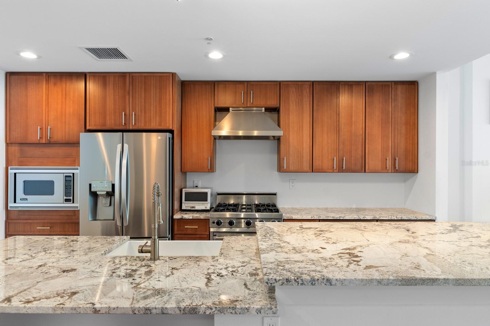 1208 E KENNEDY BLVD #723 — photo 10
