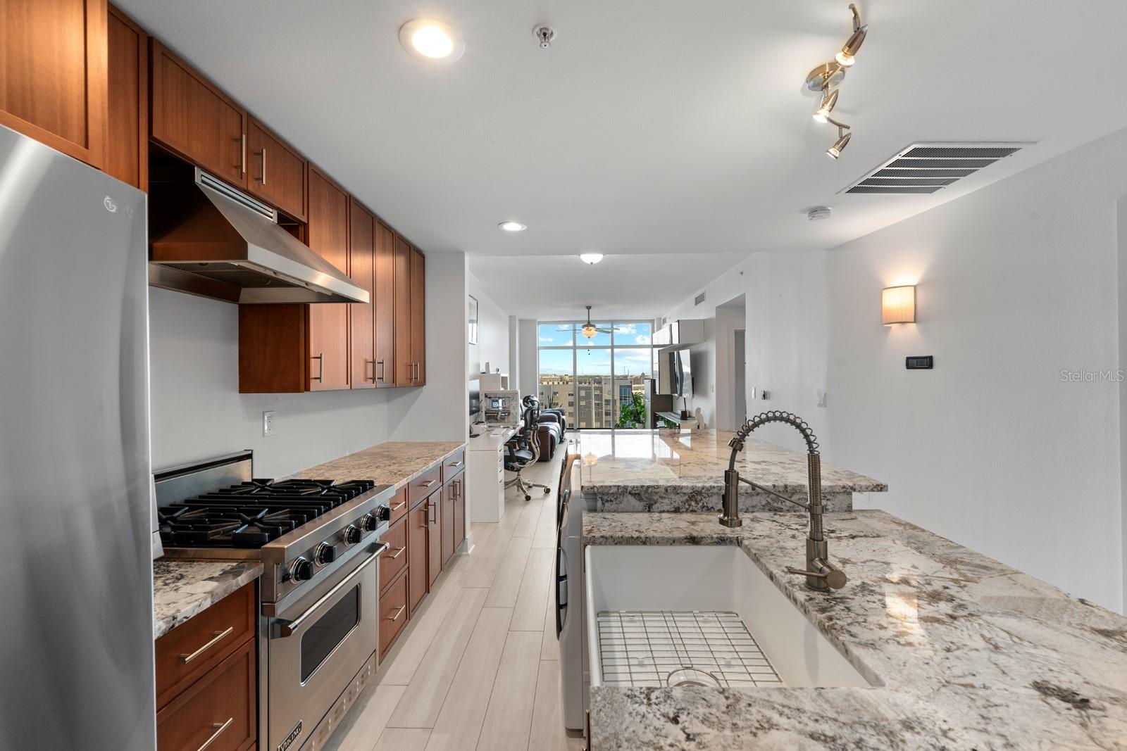 1208 E KENNEDY BLVD #723 — photo 9