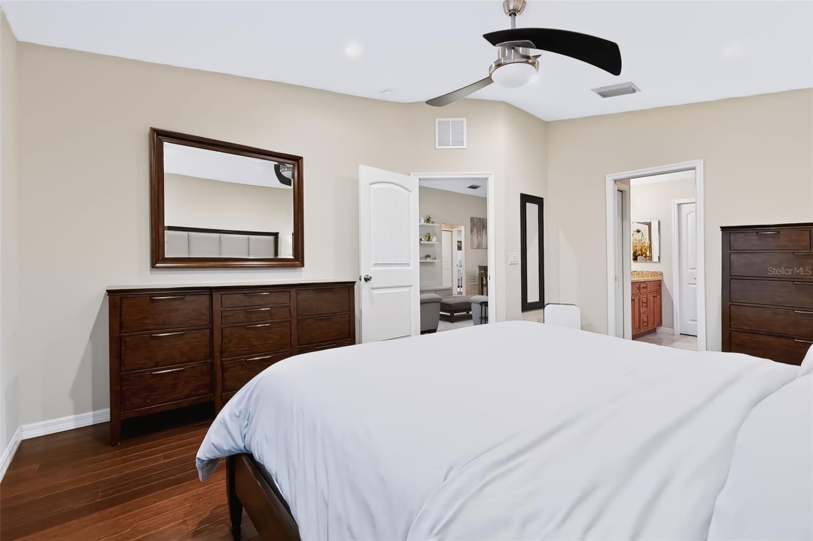 105 SAN LORENZO CT — photo 32
