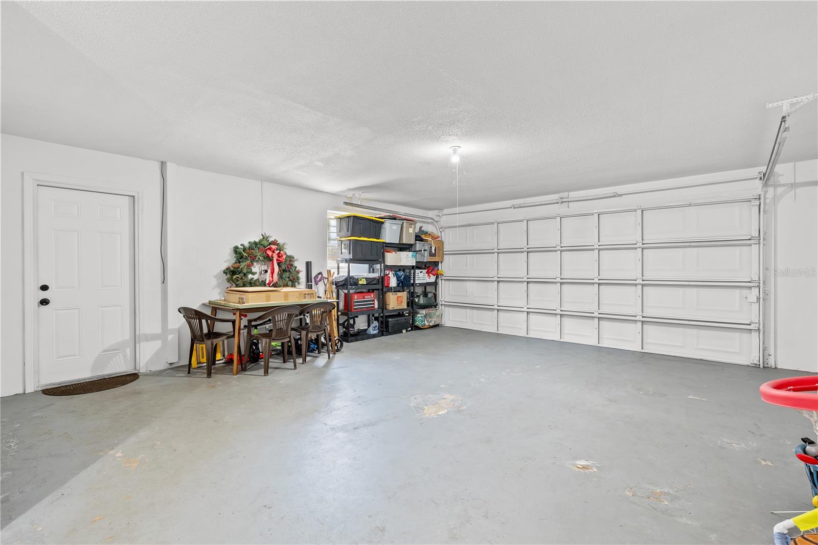 1486 CAROLYN LN — photo 28
