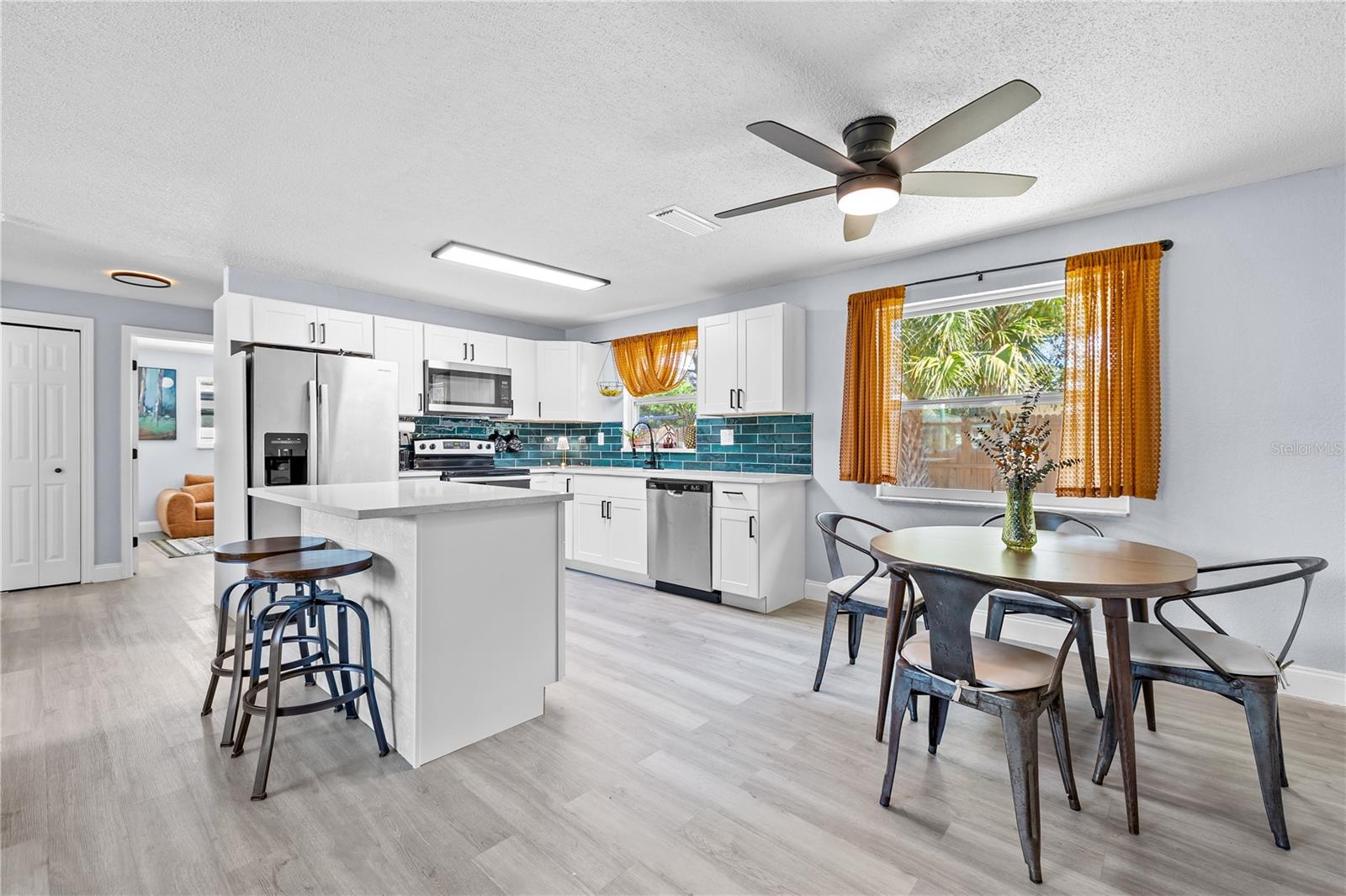 1486 CAROLYN LN — photo 11