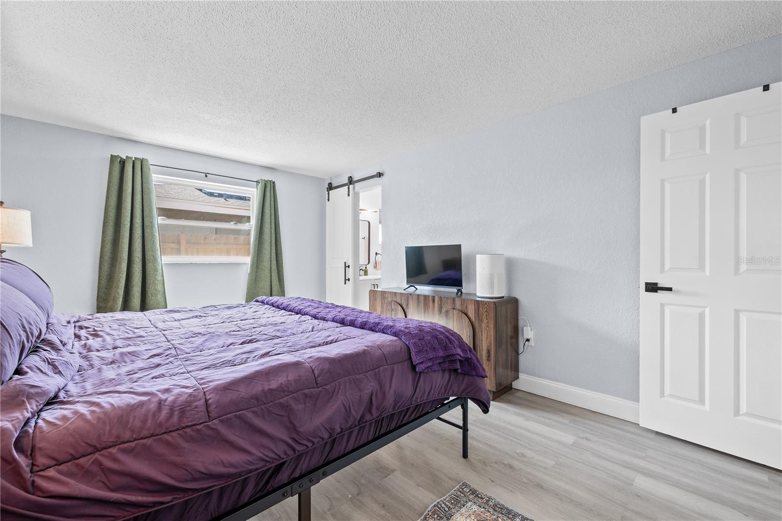 1486 CAROLYN LN — photo 21