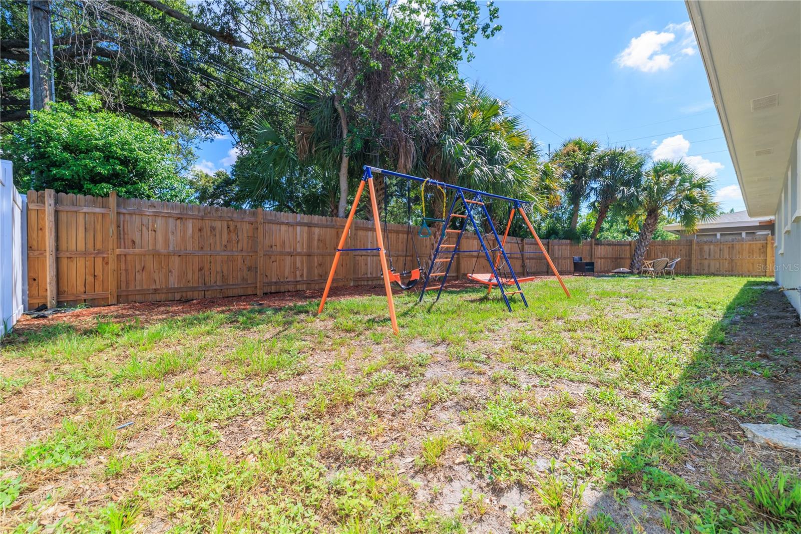 1486 CAROLYN LN — photo 26