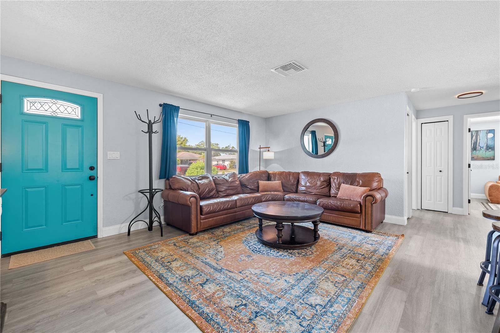 1486 CAROLYN LN — photo 8
