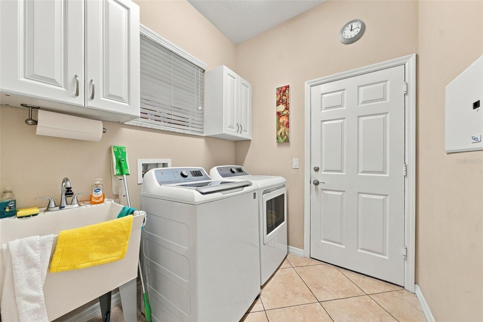 15917 COBBLE MILL DR — photo 30