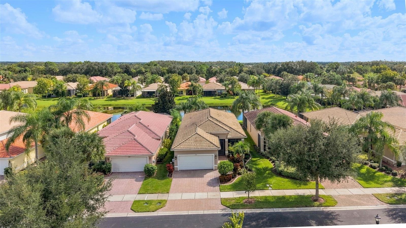 15917 COBBLE MILL DR — photo 40