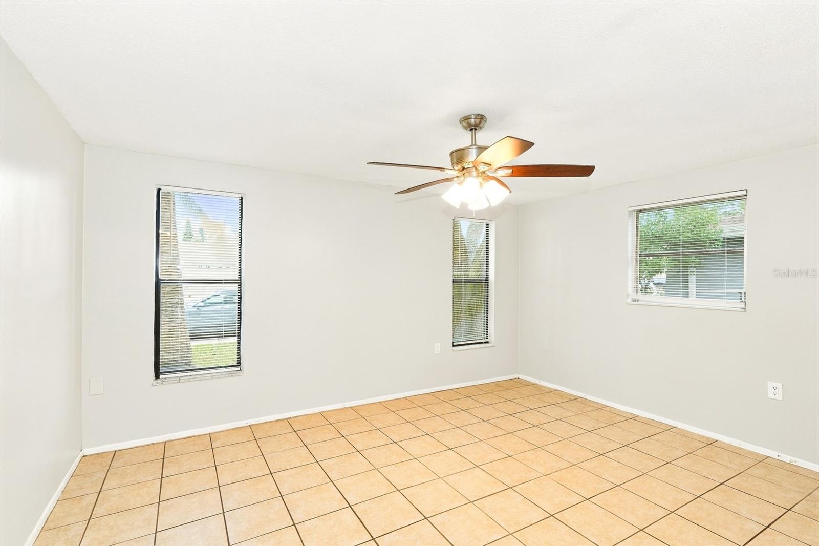 7300 SAN MORITZ DR — photo 11