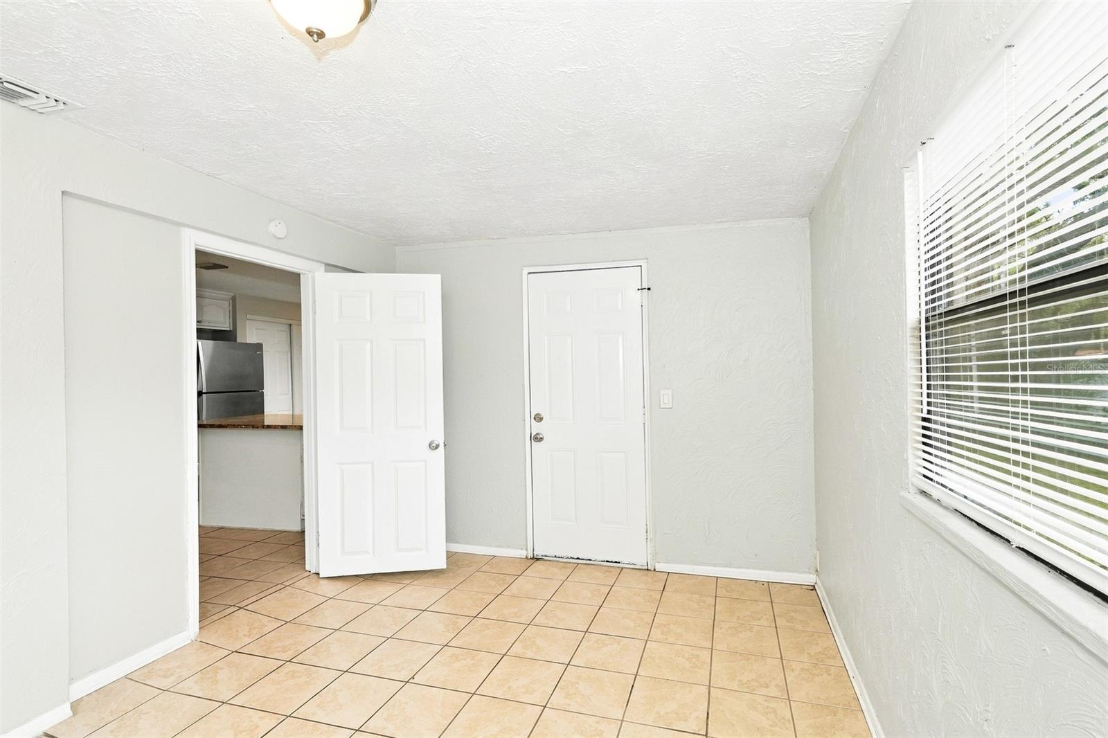 7300 SAN MORITZ DR — photo 9