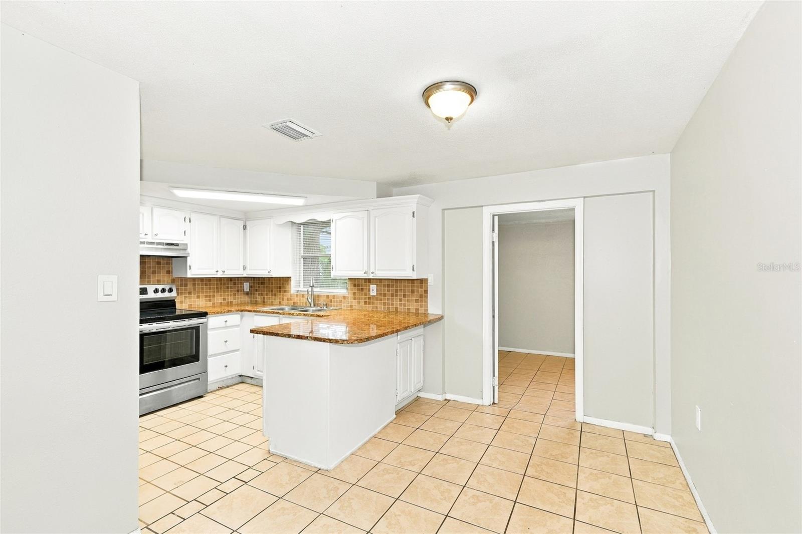 7300 SAN MORITZ DR — photo 7