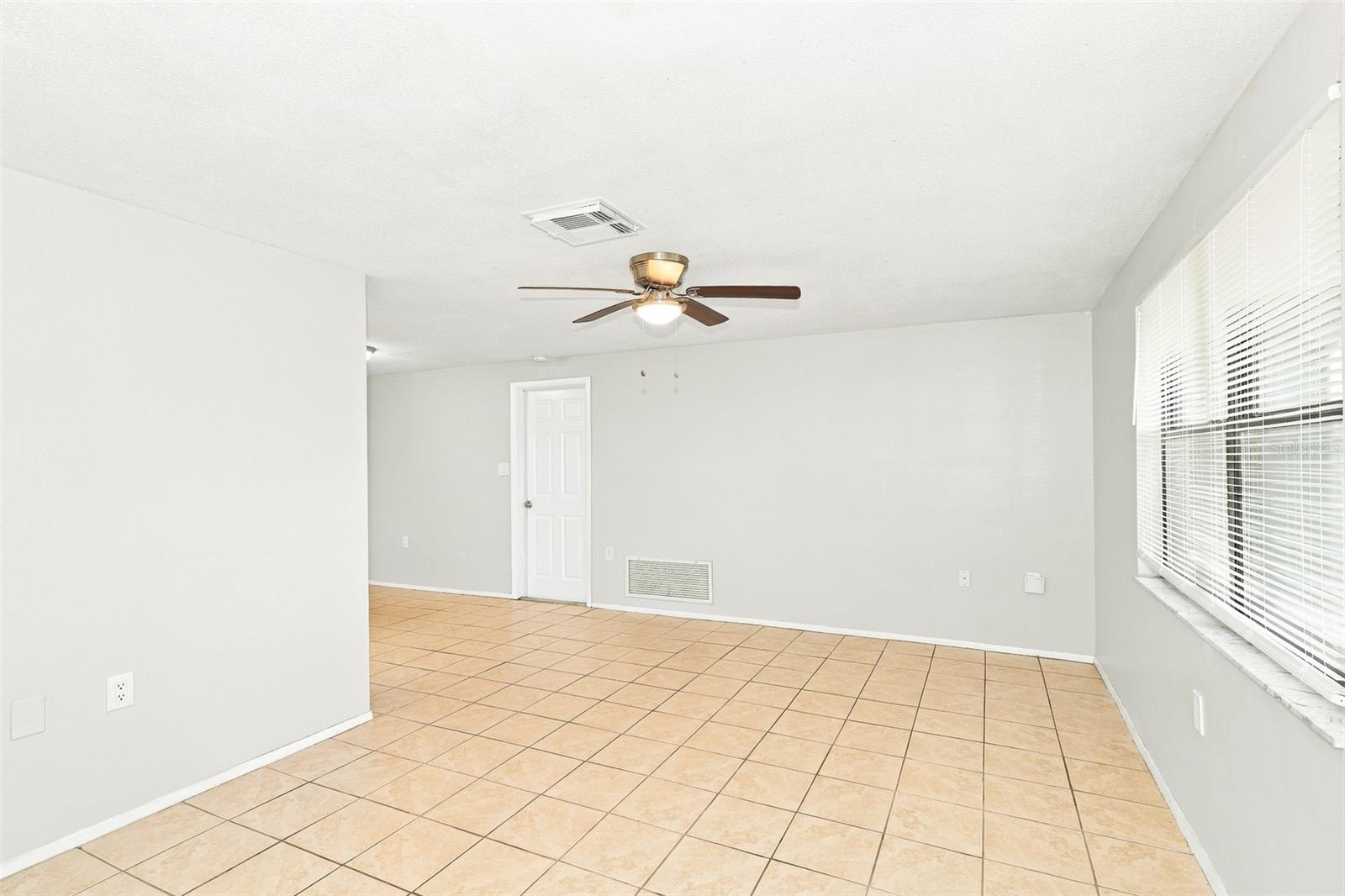 7300 SAN MORITZ DR — photo 8