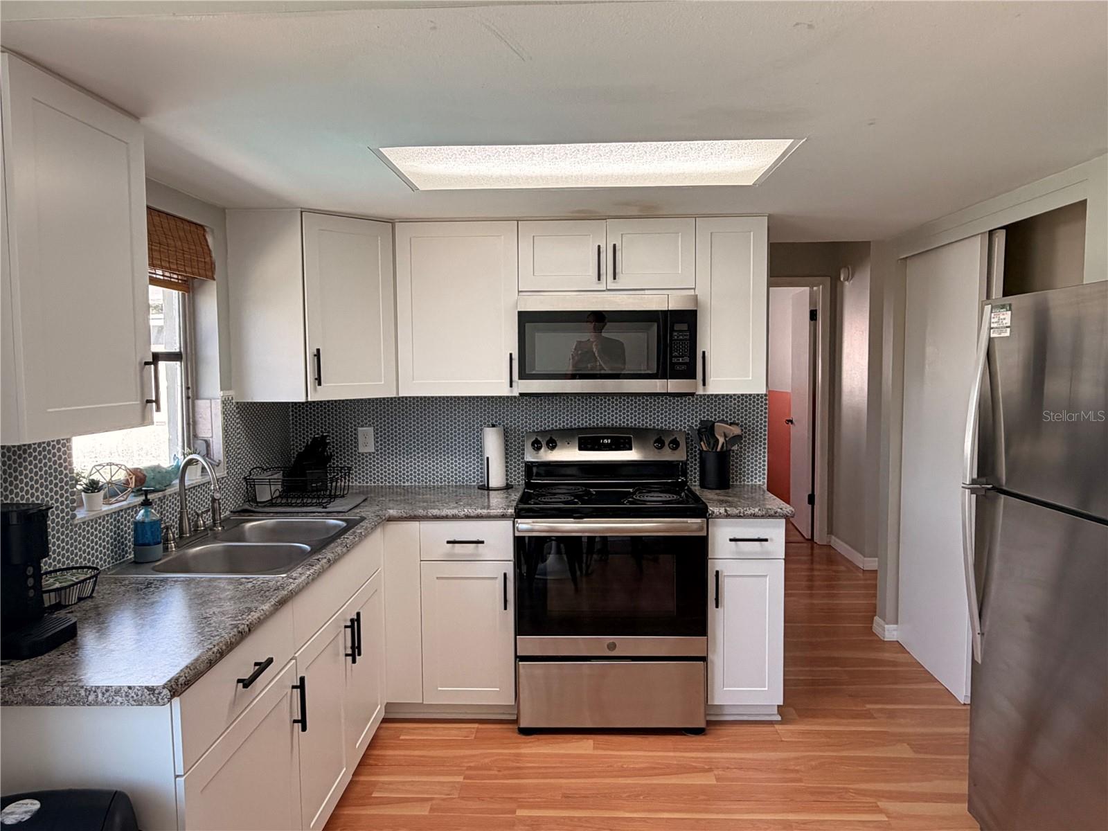 9331 BARRINGTON LN — photo 6