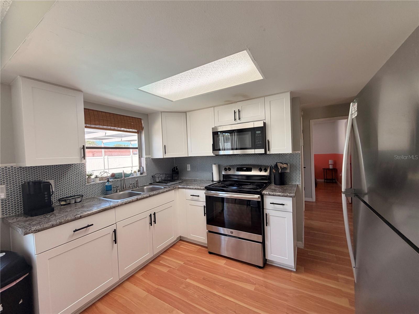 9331 BARRINGTON LN — photo 7