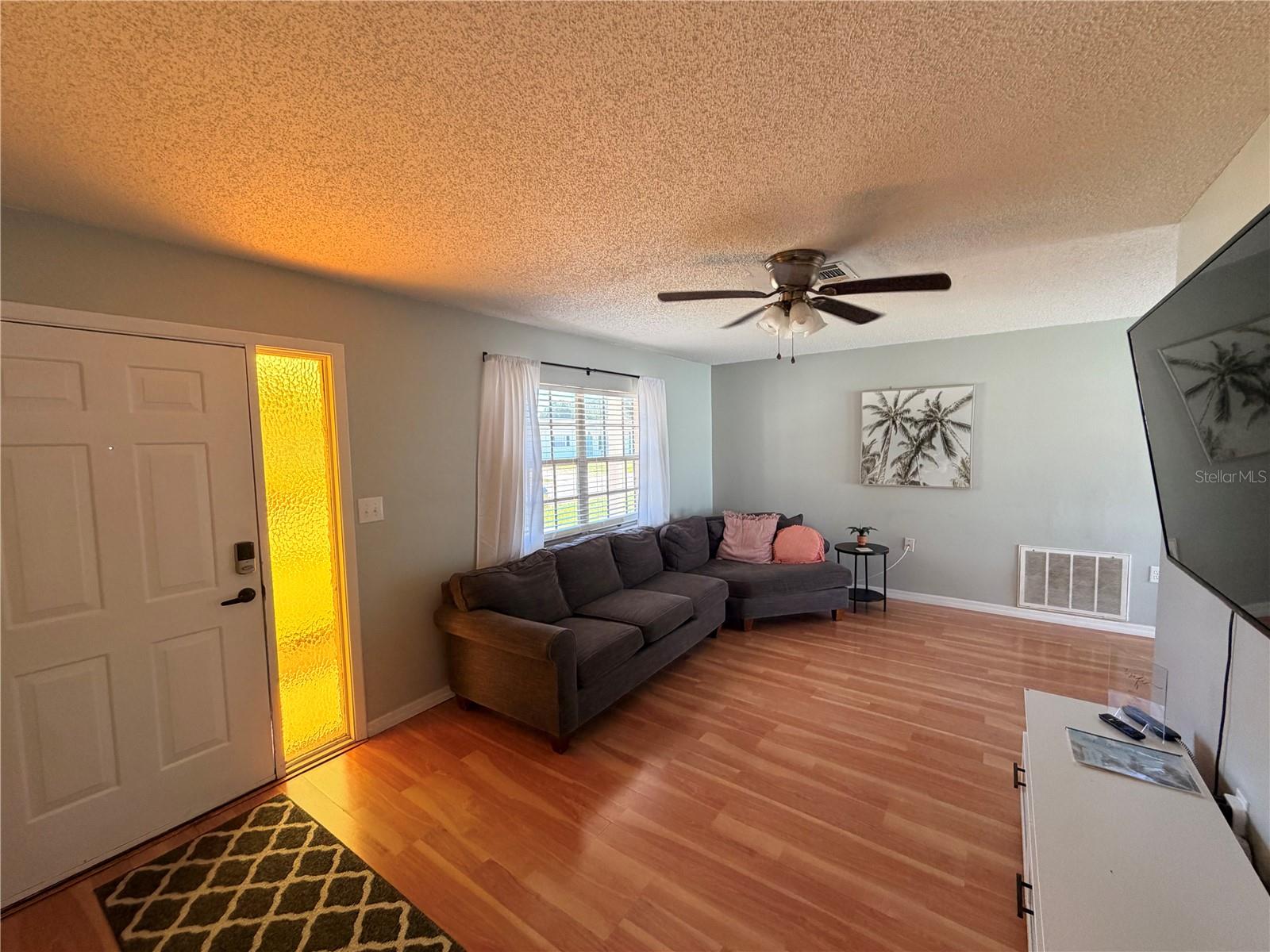 9331 BARRINGTON LN — photo 10