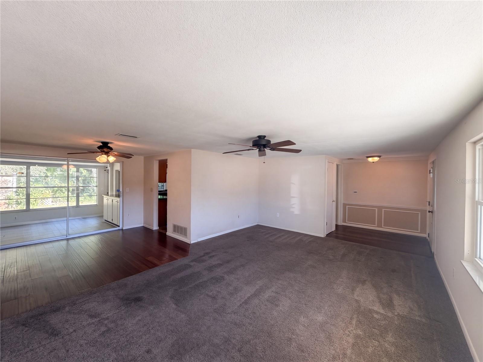 4111 WOODSVILLE DR — photo 3