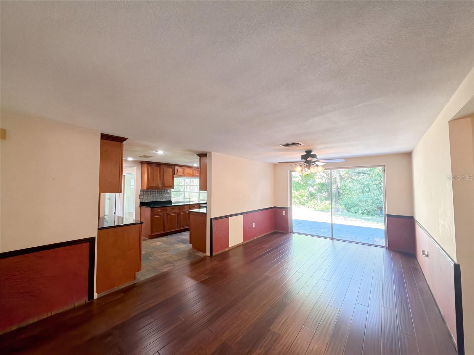 4111 WOODSVILLE DR — photo 7