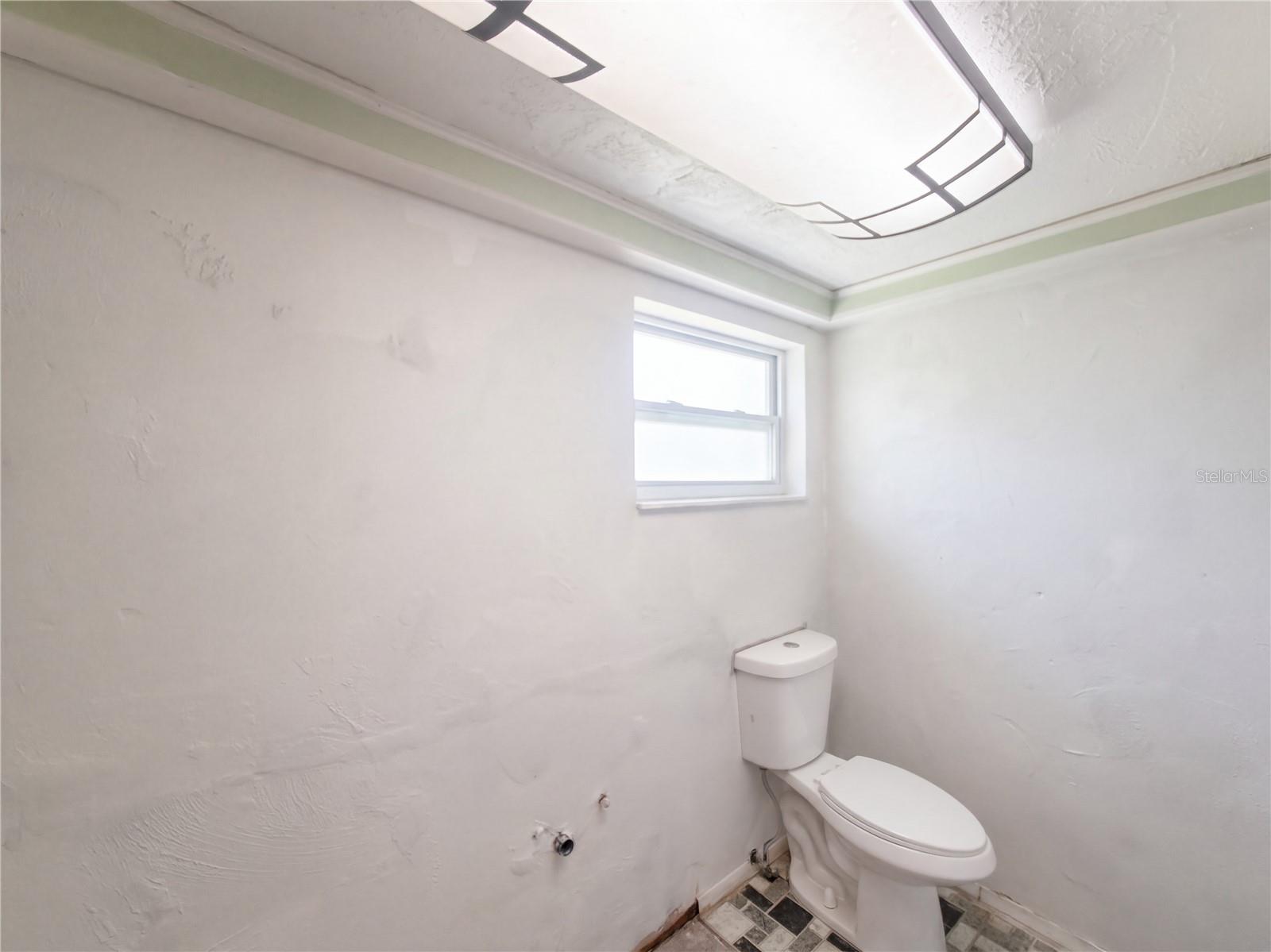 4111 WOODSVILLE DR — photo 18