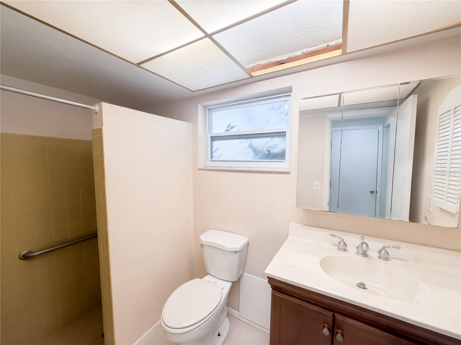 4111 WOODSVILLE DR — photo 9