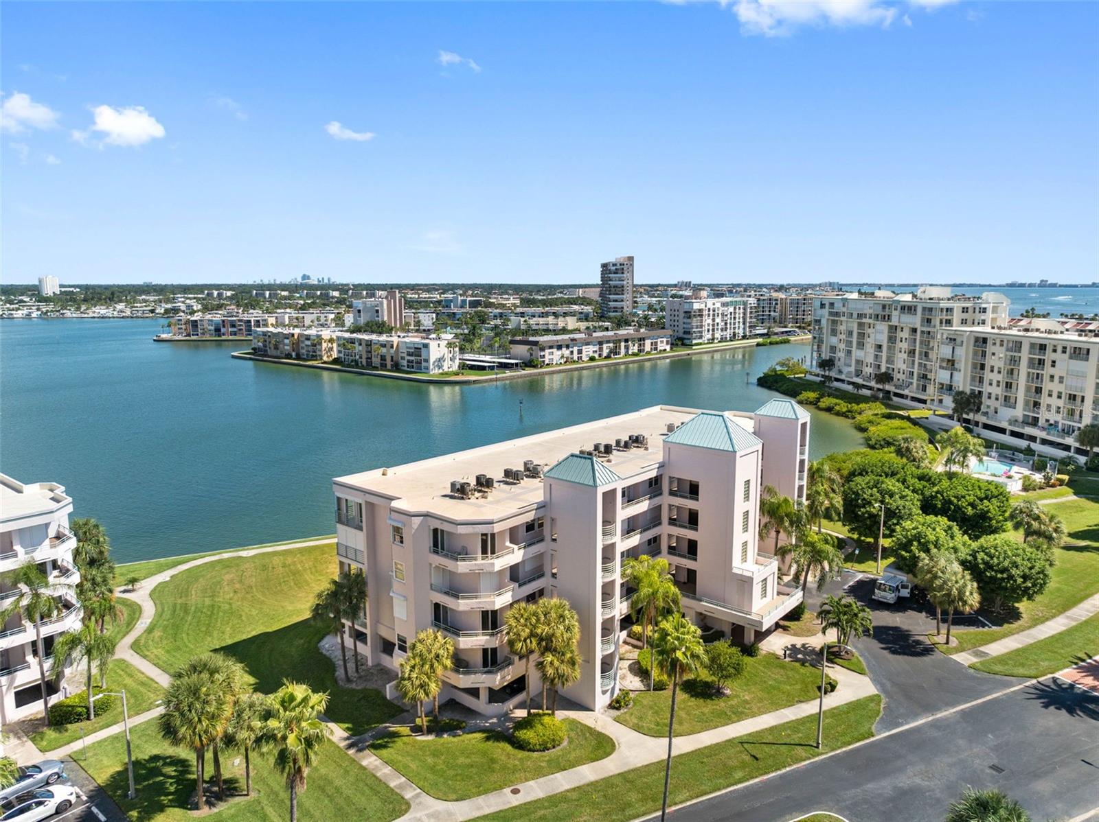 8021 SAILBOAT KEY BLVD S #304 — photo 54