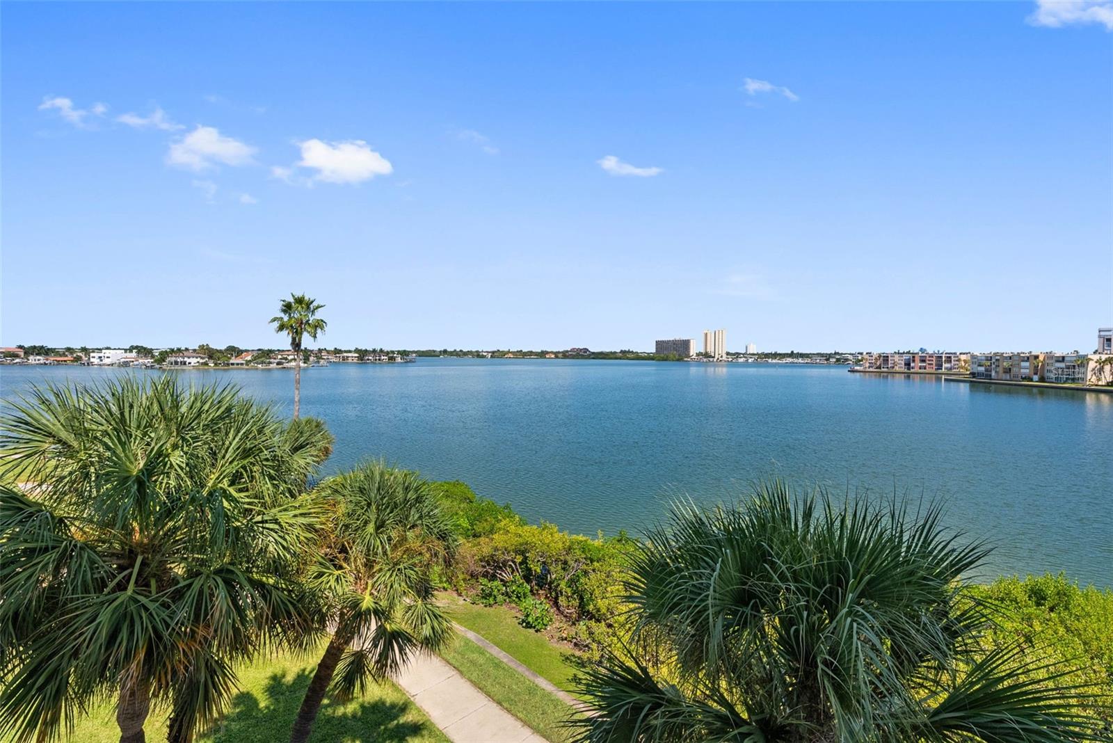 8021 SAILBOAT KEY BLVD S #304 — photo 8