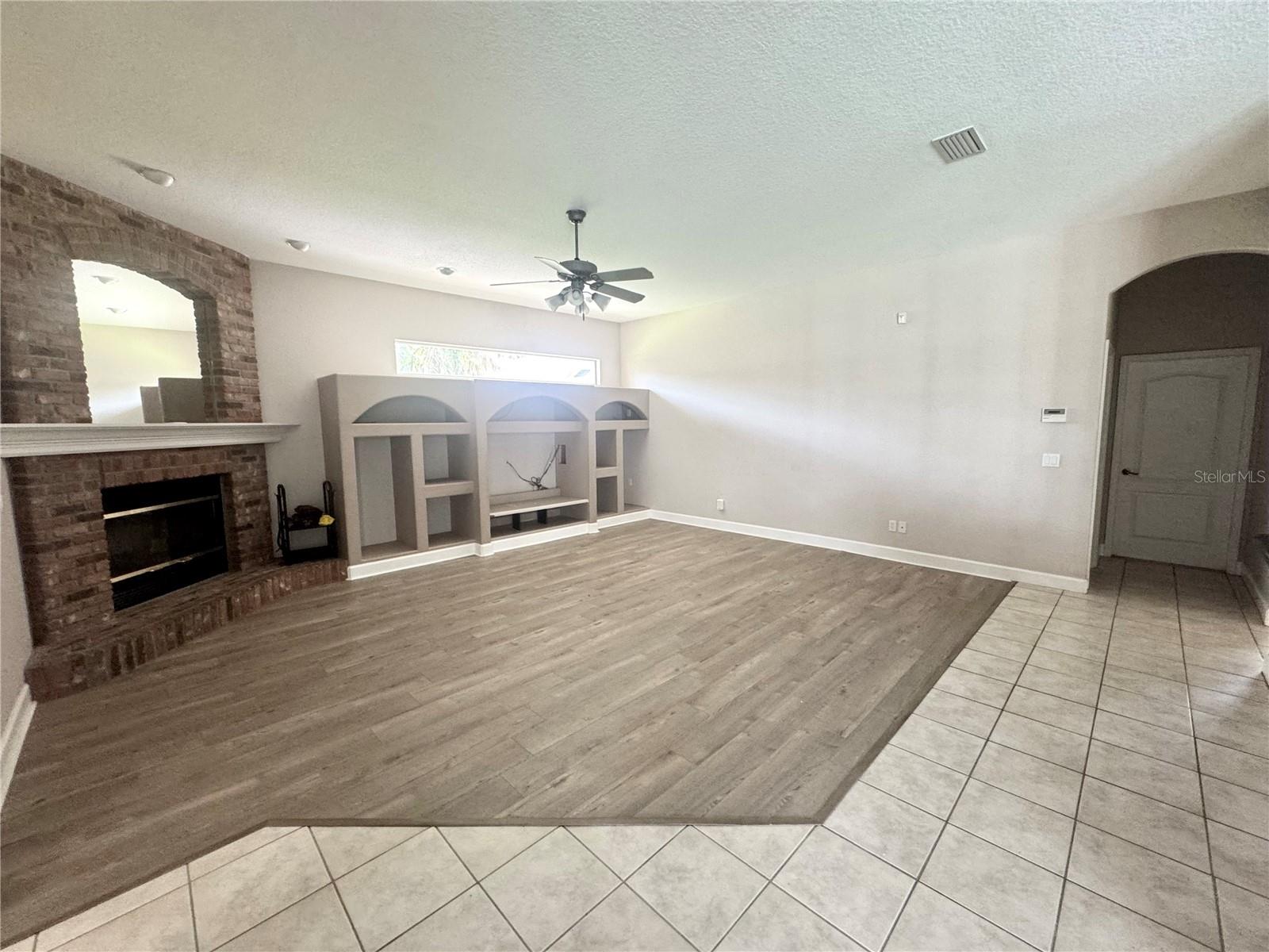Home in VALRICO — photo 5