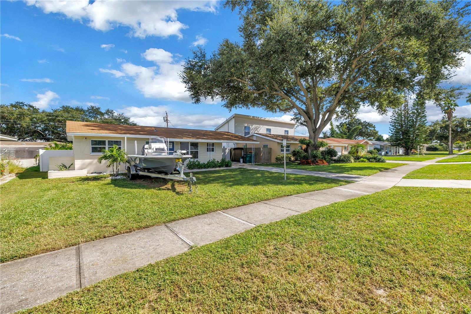8001 RIDGE RD — photo 41
