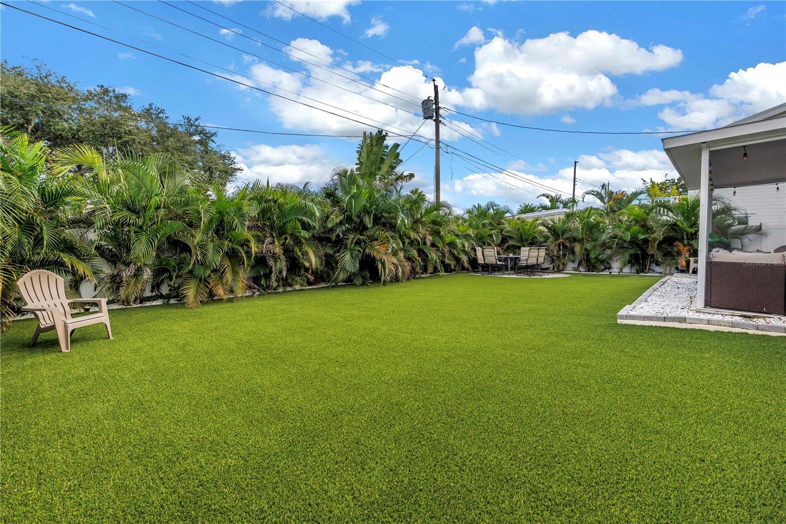 8001 RIDGE RD — photo 33