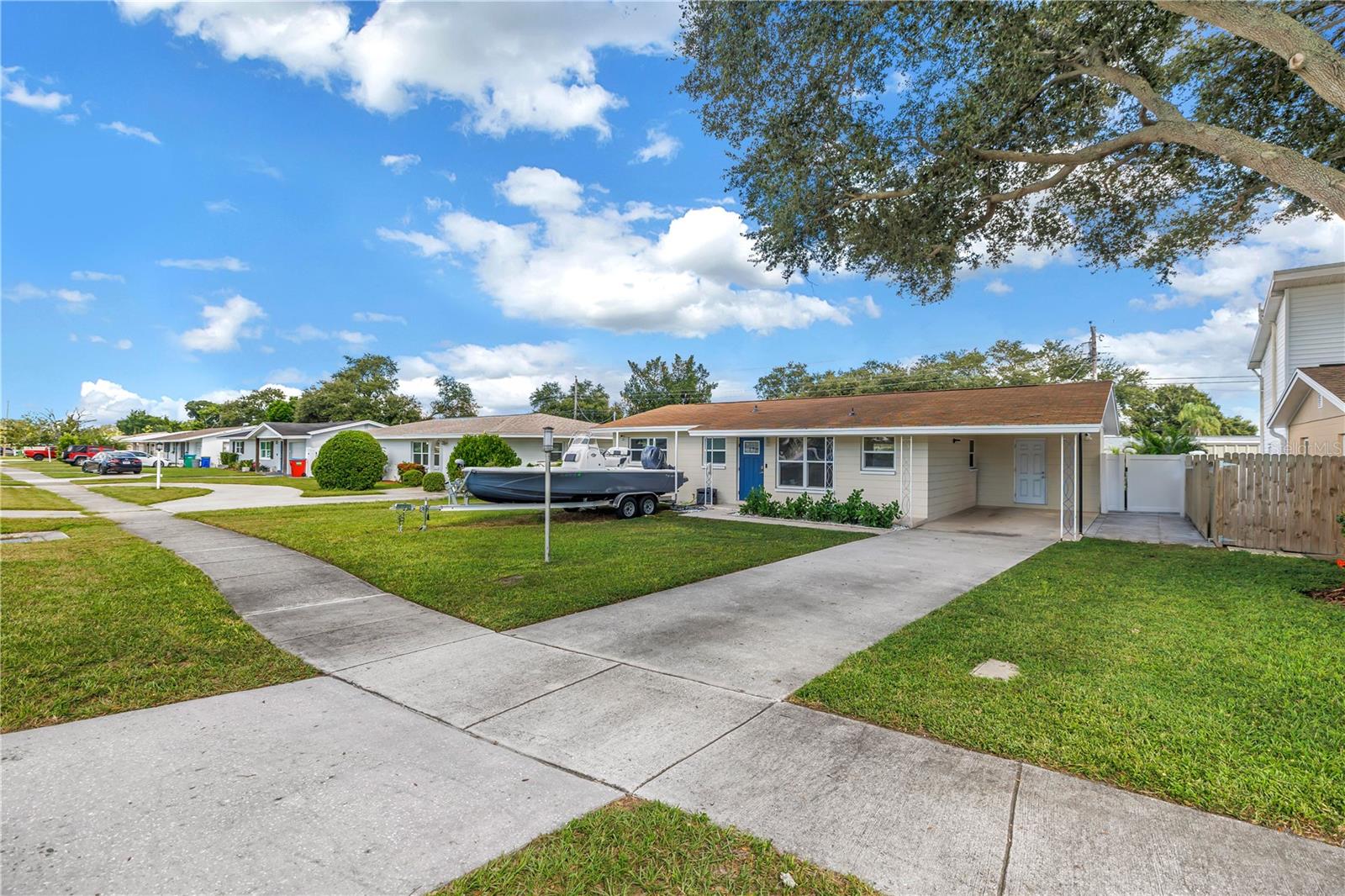 8001 RIDGE RD — photo 40