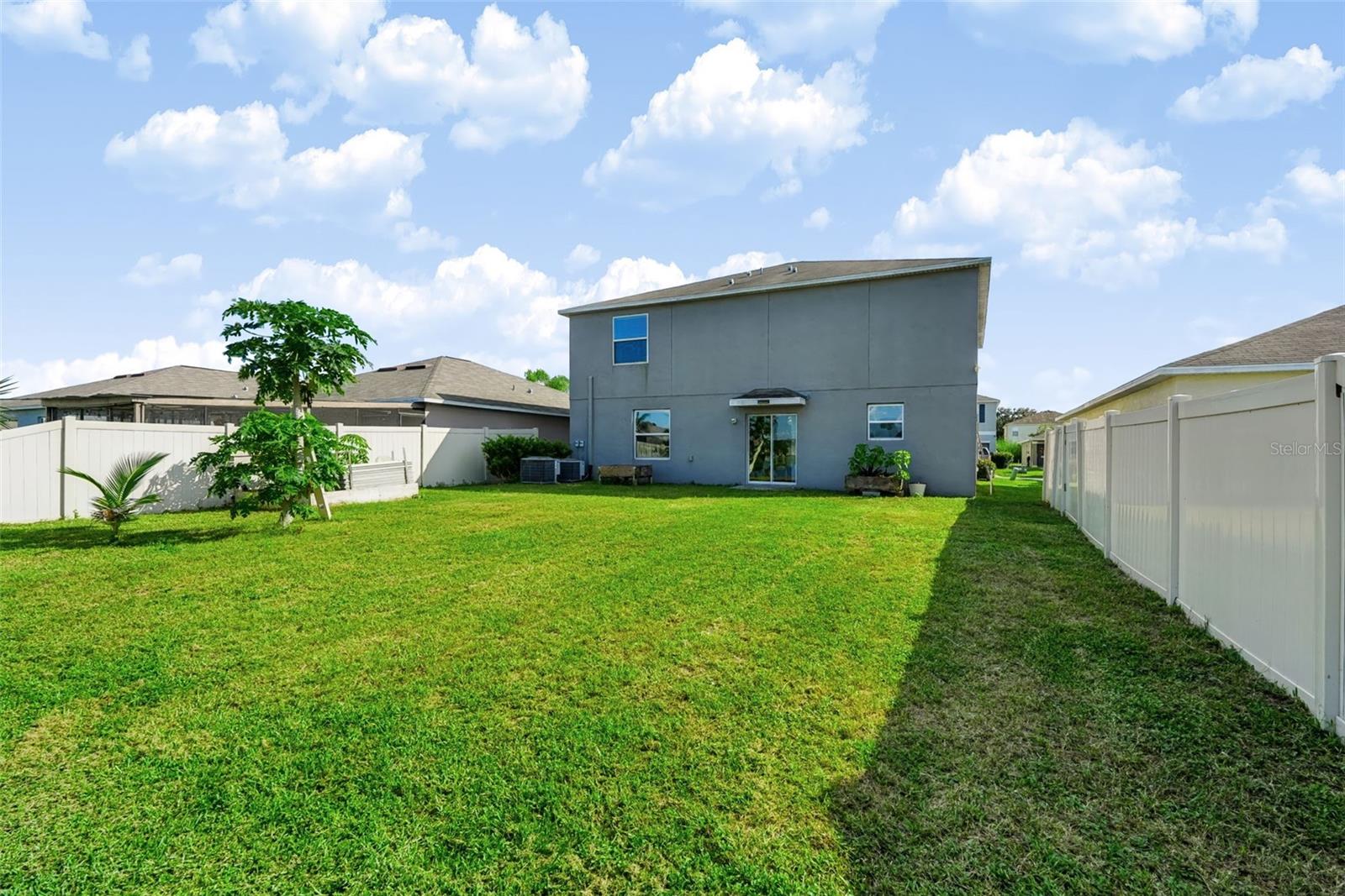 1711 BROAD WINGED HAWK DR — photo 45