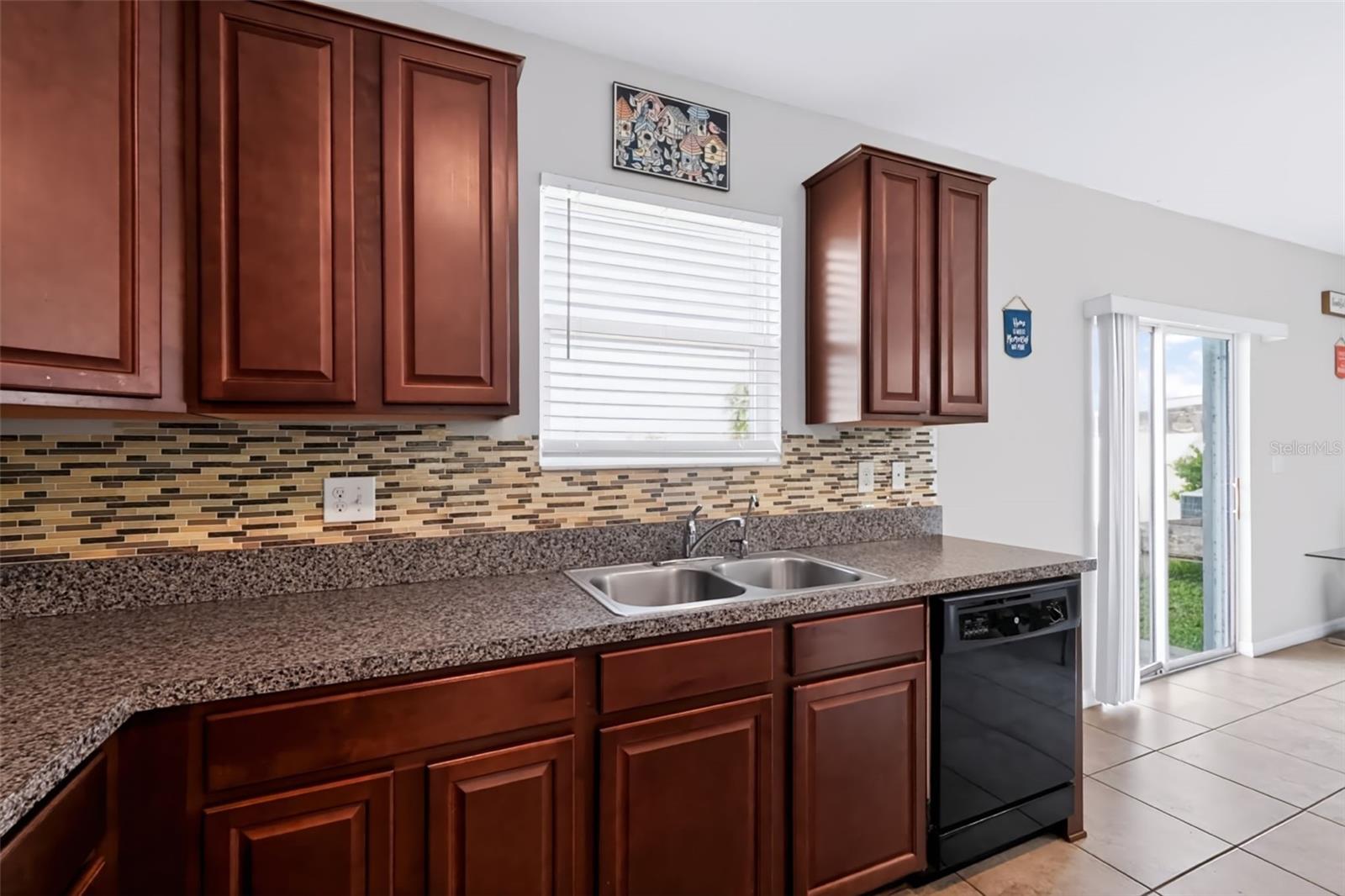 1711 BROAD WINGED HAWK DR — photo 22