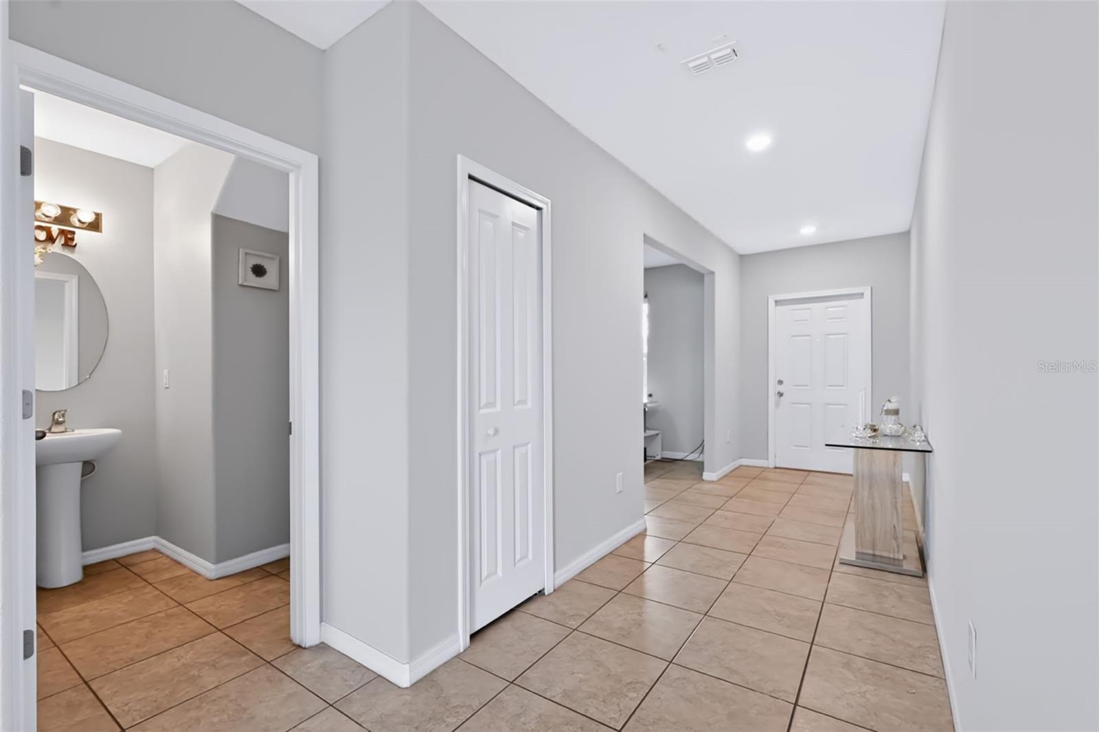 1711 BROAD WINGED HAWK DR — photo 11