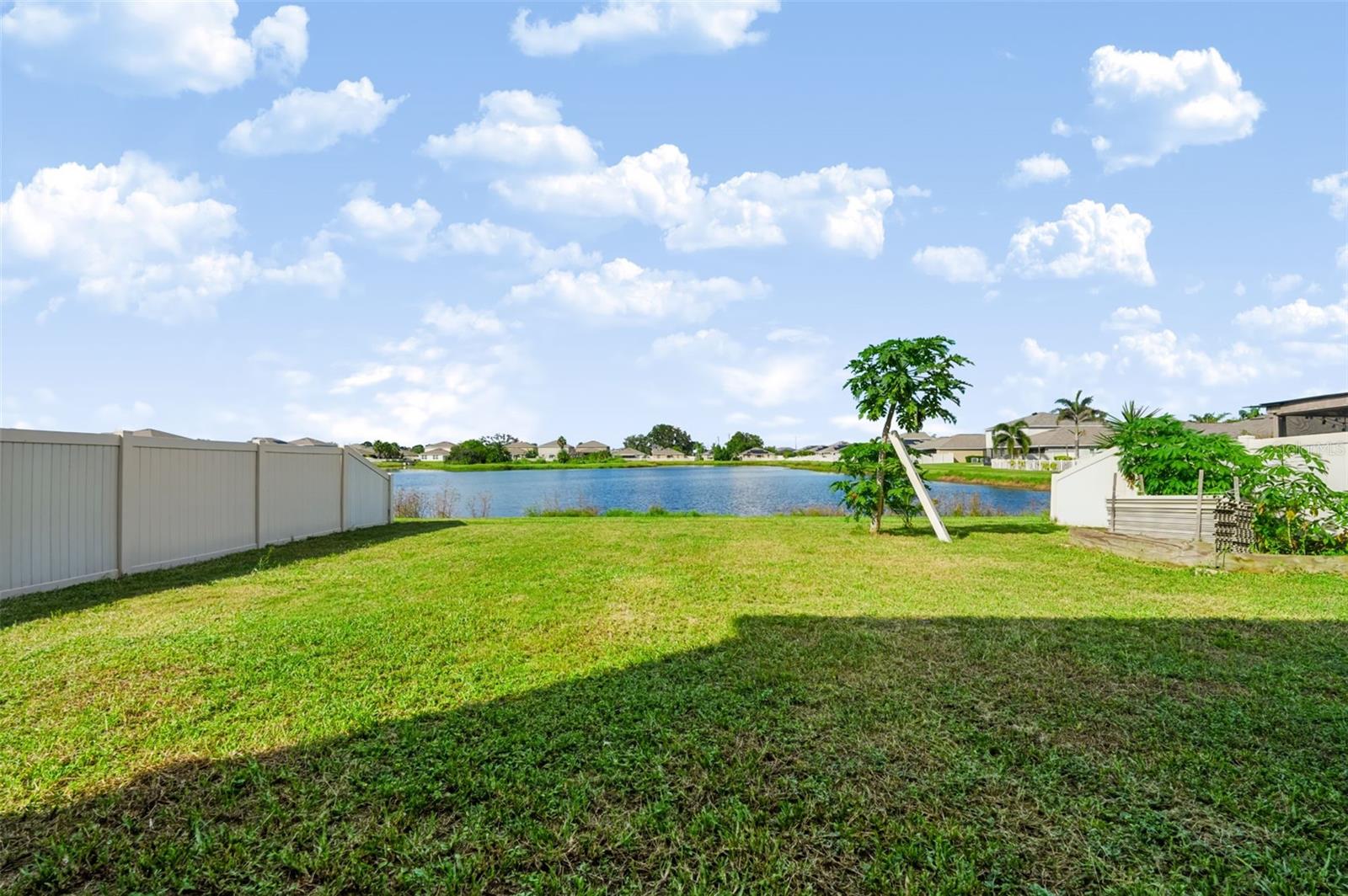 1711 BROAD WINGED HAWK DR — photo 44