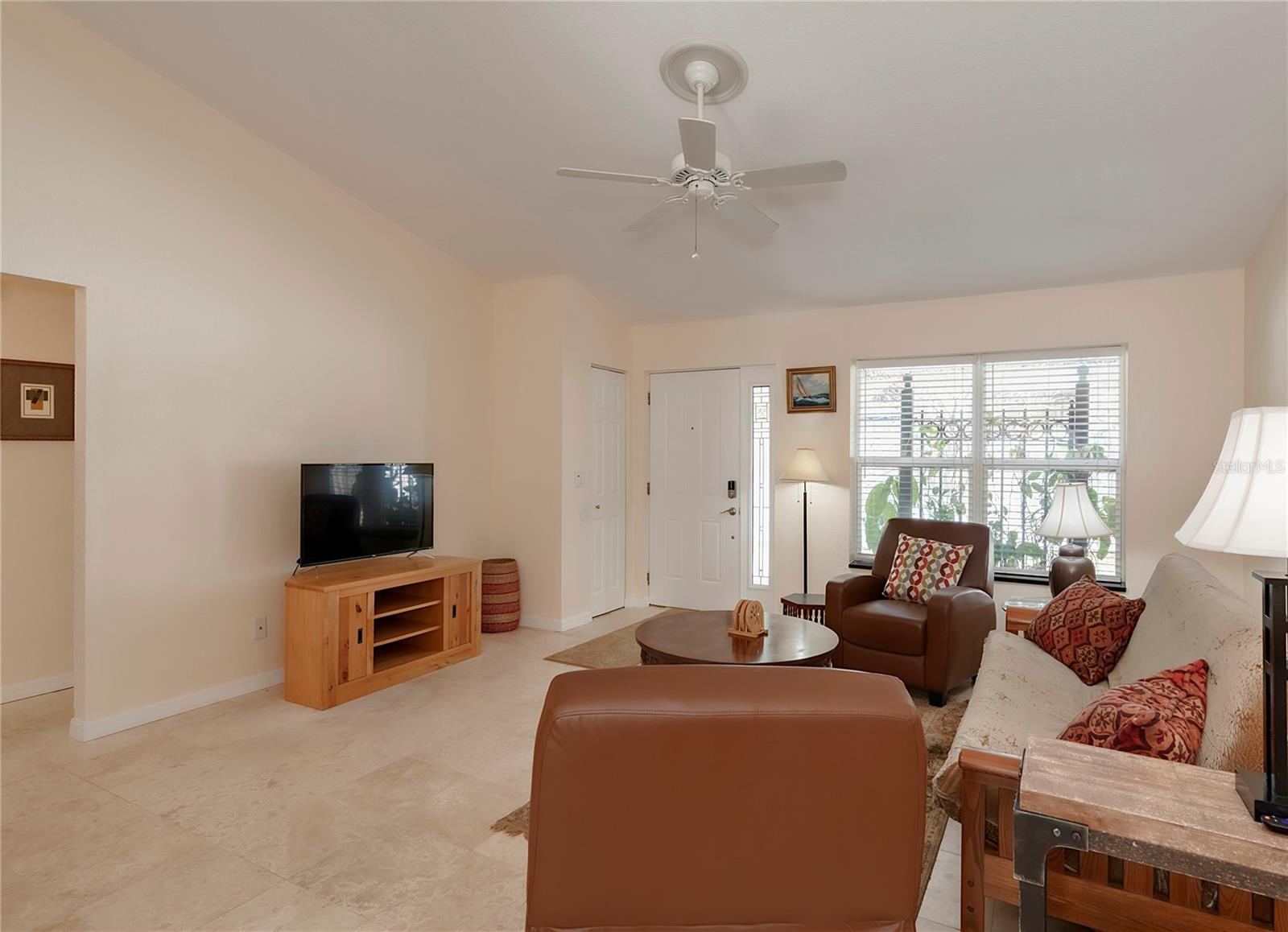 1848 N WASHINGTON AVE #B — photo 5