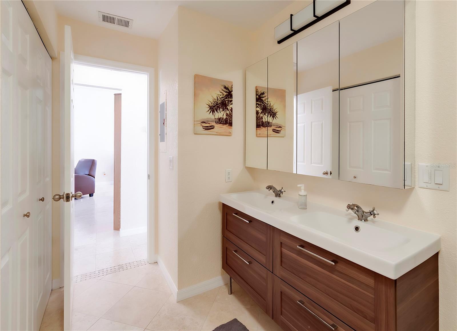 1848 N WASHINGTON AVE #B — photo 24