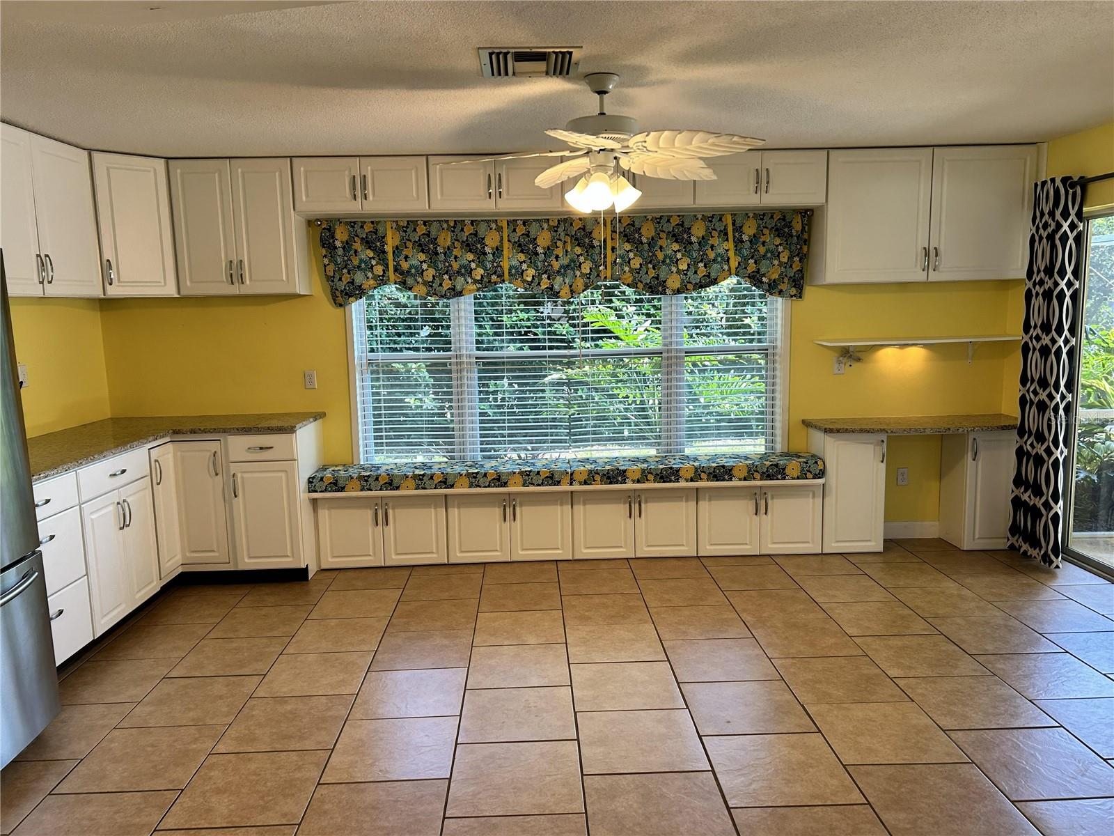 2019 FOREST VIEW DR — photo 6