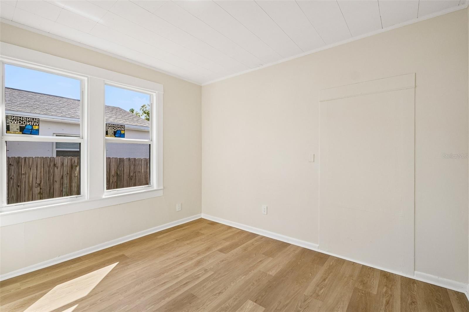 1507 E 27TH AVE — photo 9