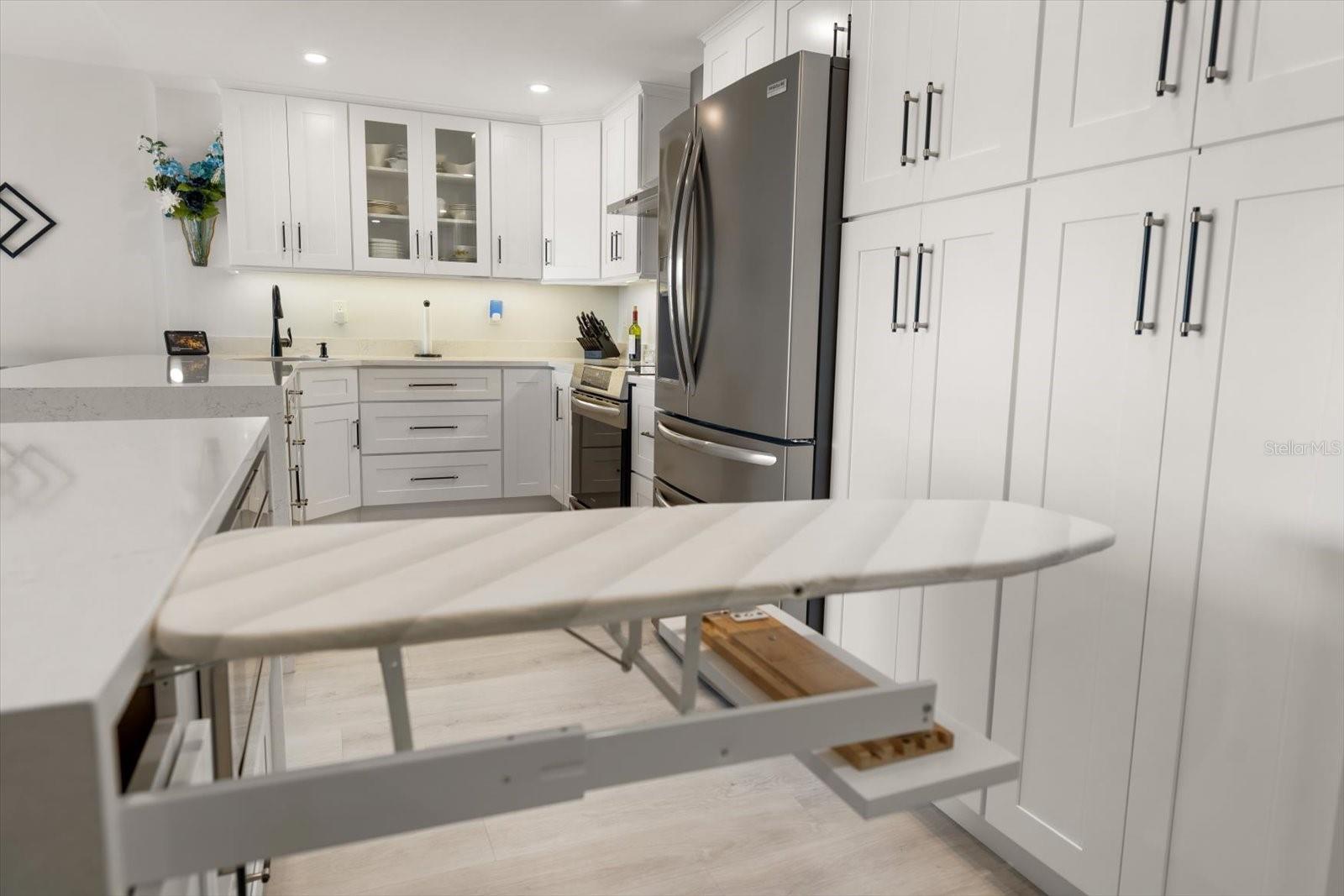 400 ISLAND WAY #904 — photo 13