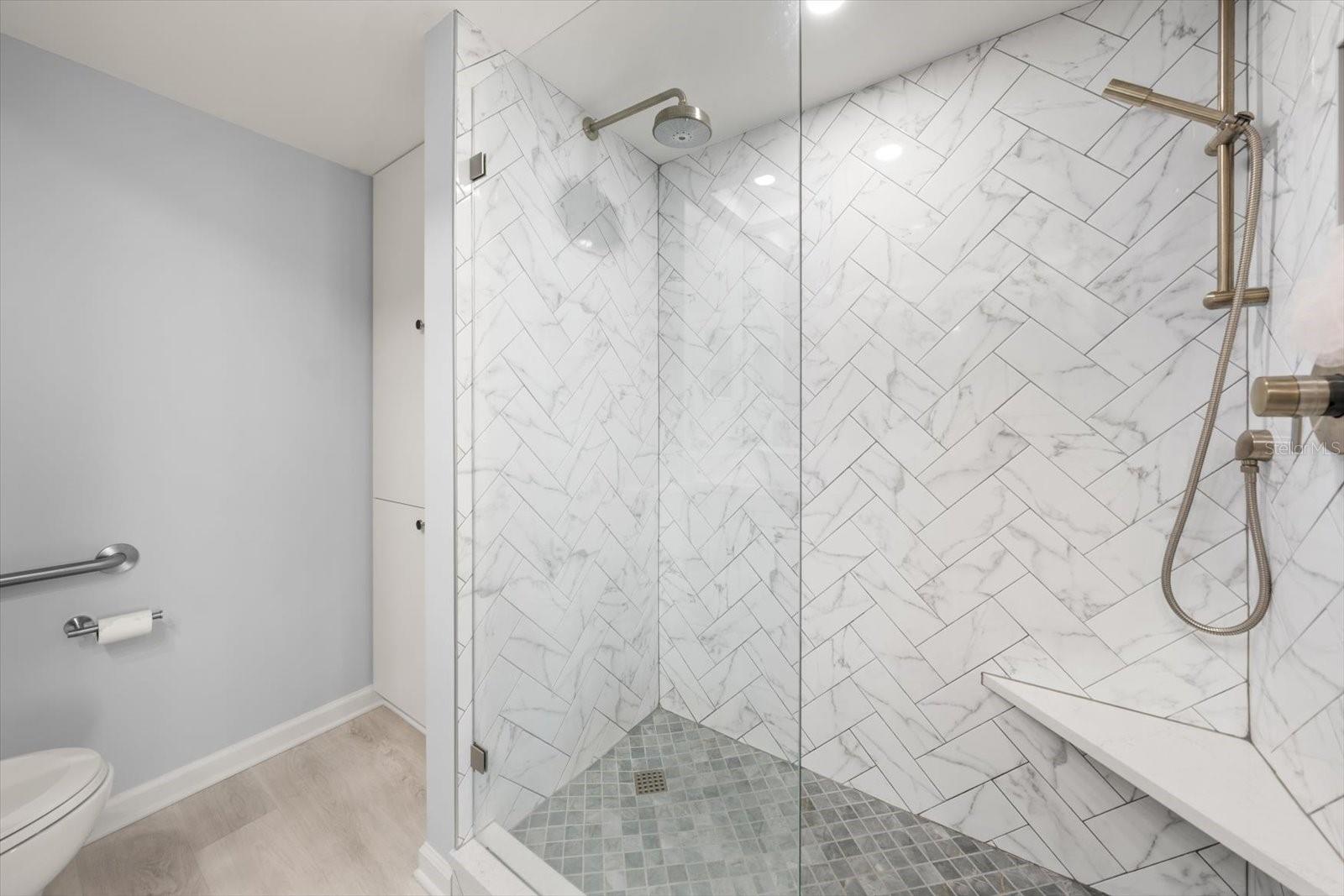 400 ISLAND WAY #904 — photo 17
