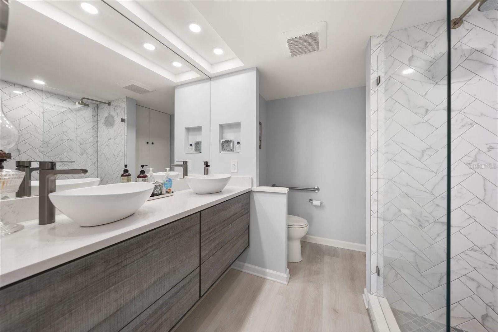 400 ISLAND WAY #904 — photo 16