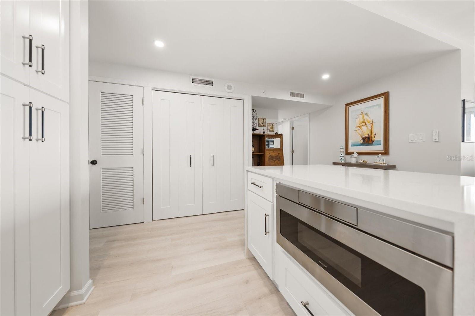 400 ISLAND WAY #904 — photo 14