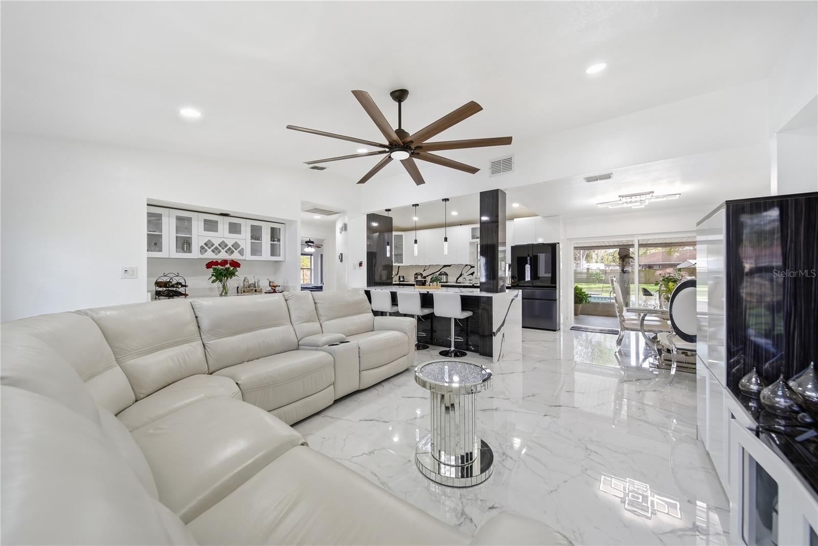 4916 HI VISTA CIR — photo 8
