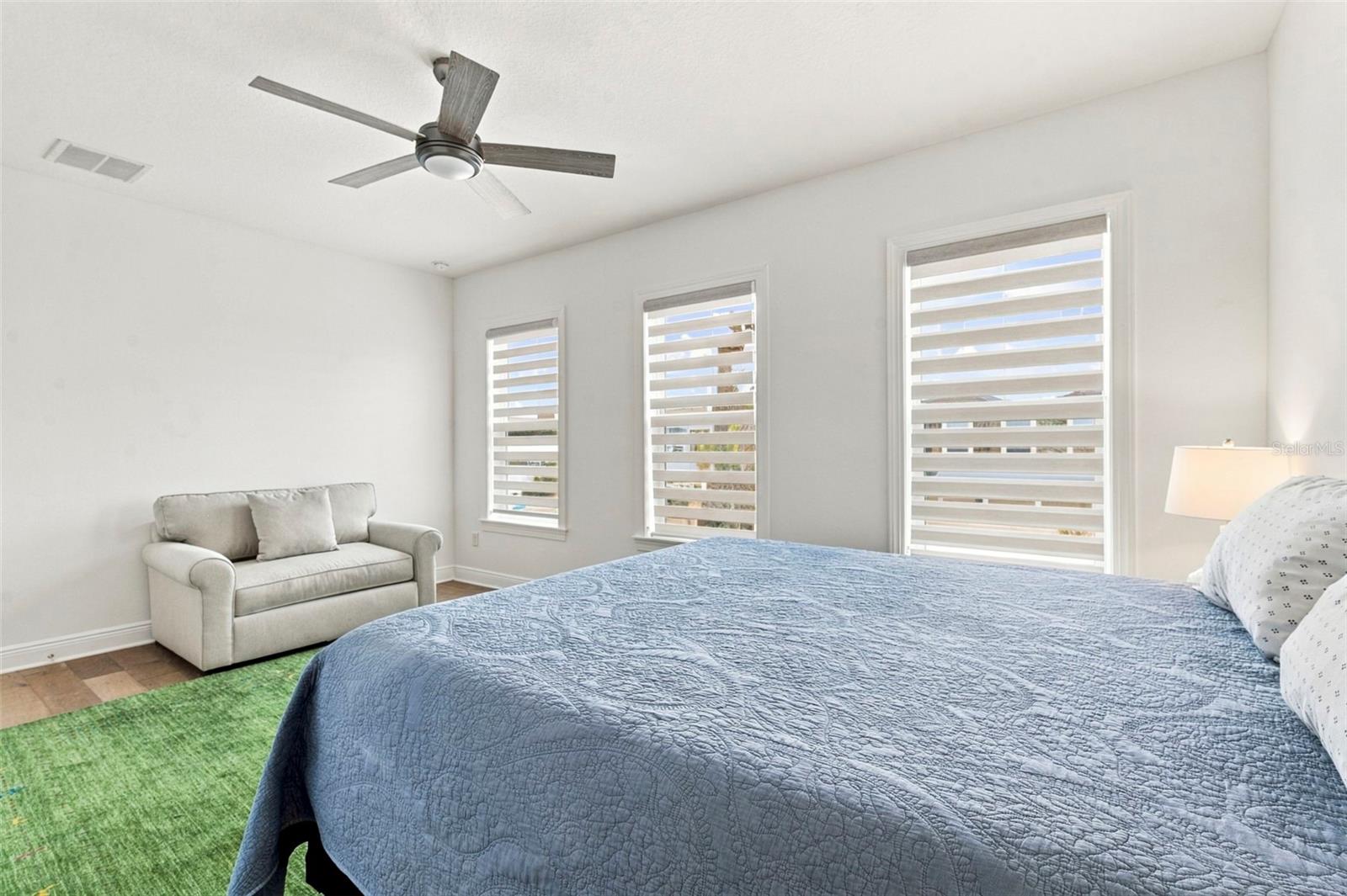 602 SEA CT — photo 38