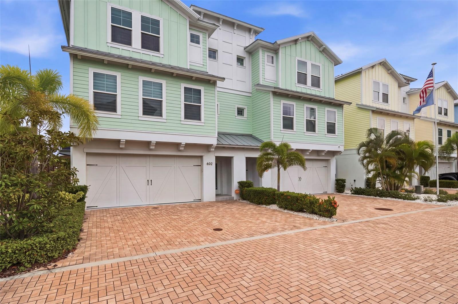 602 SEA CT — photo 2