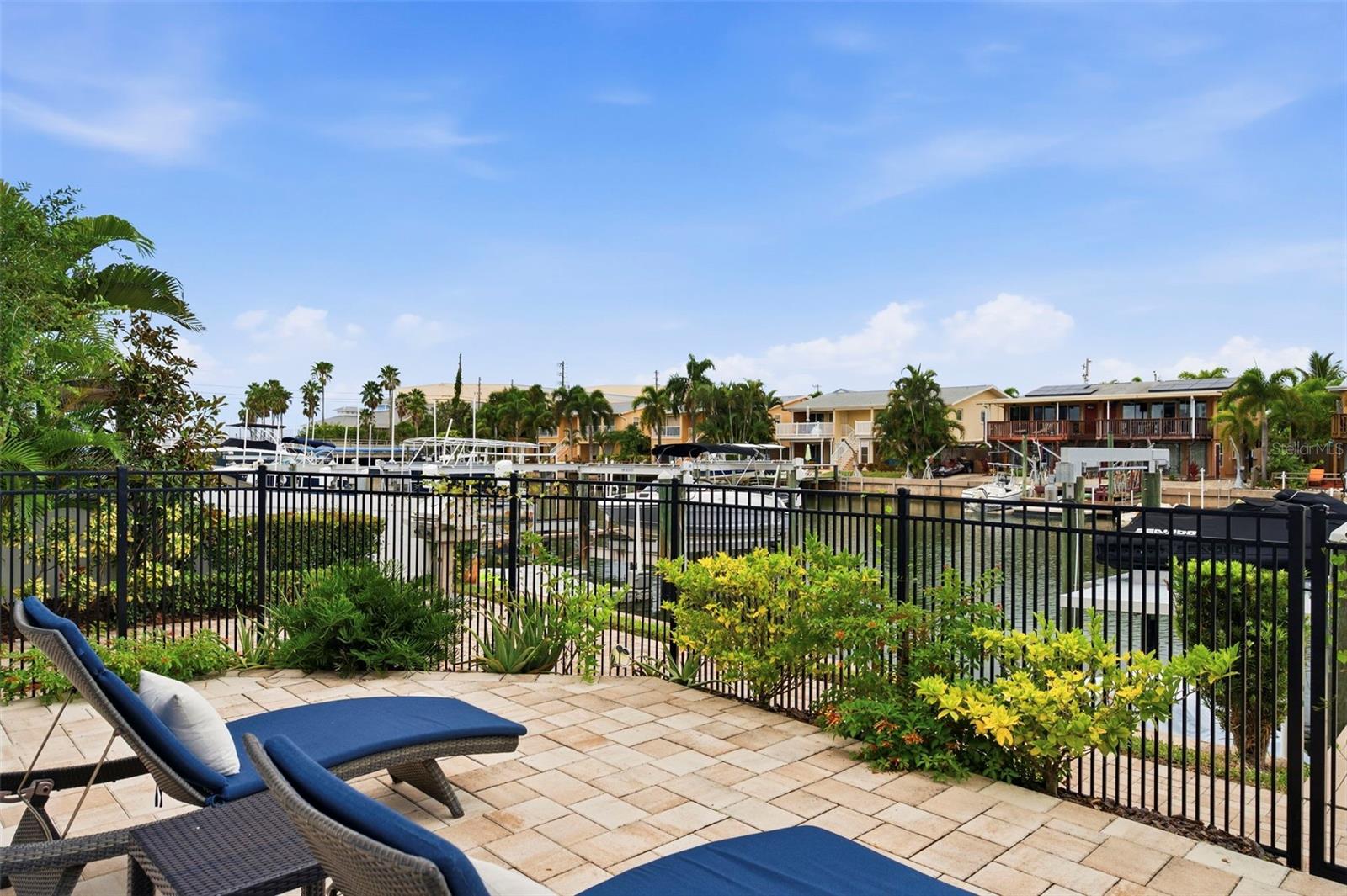 602 SEA CT — photo 42