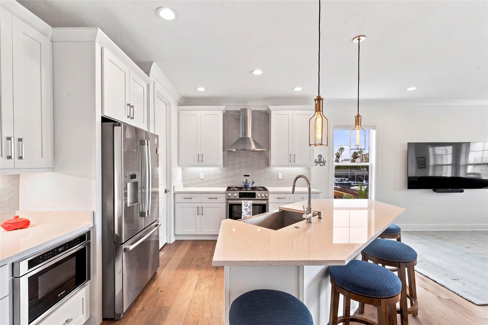 602 SEA CT — photo 8