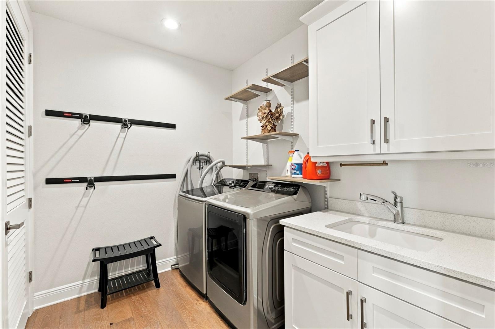 602 SEA CT — photo 59