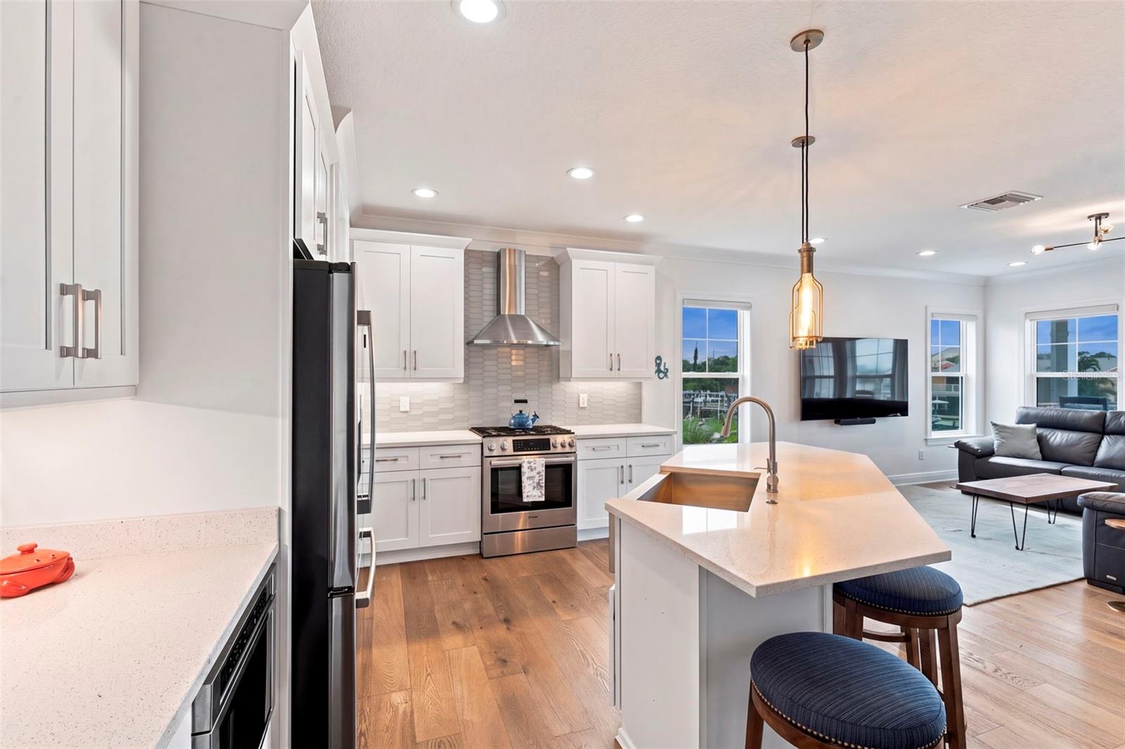 602 SEA CT — photo 7