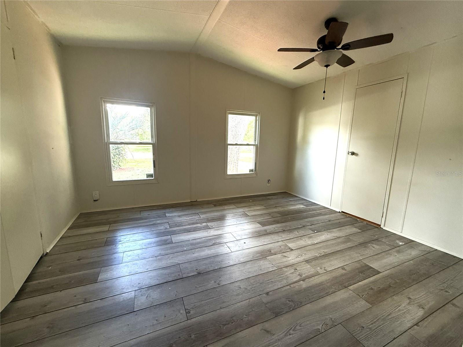 5111 HILL DR — photo 9