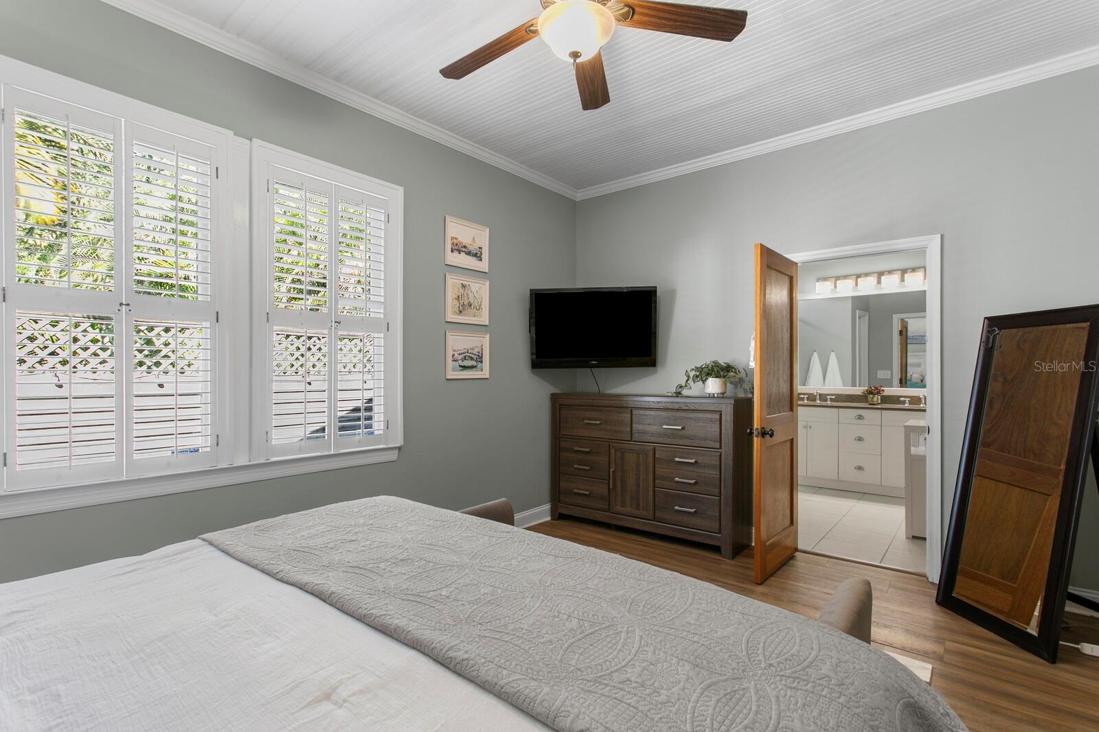 5407 S RUSSELL ST — photo 23