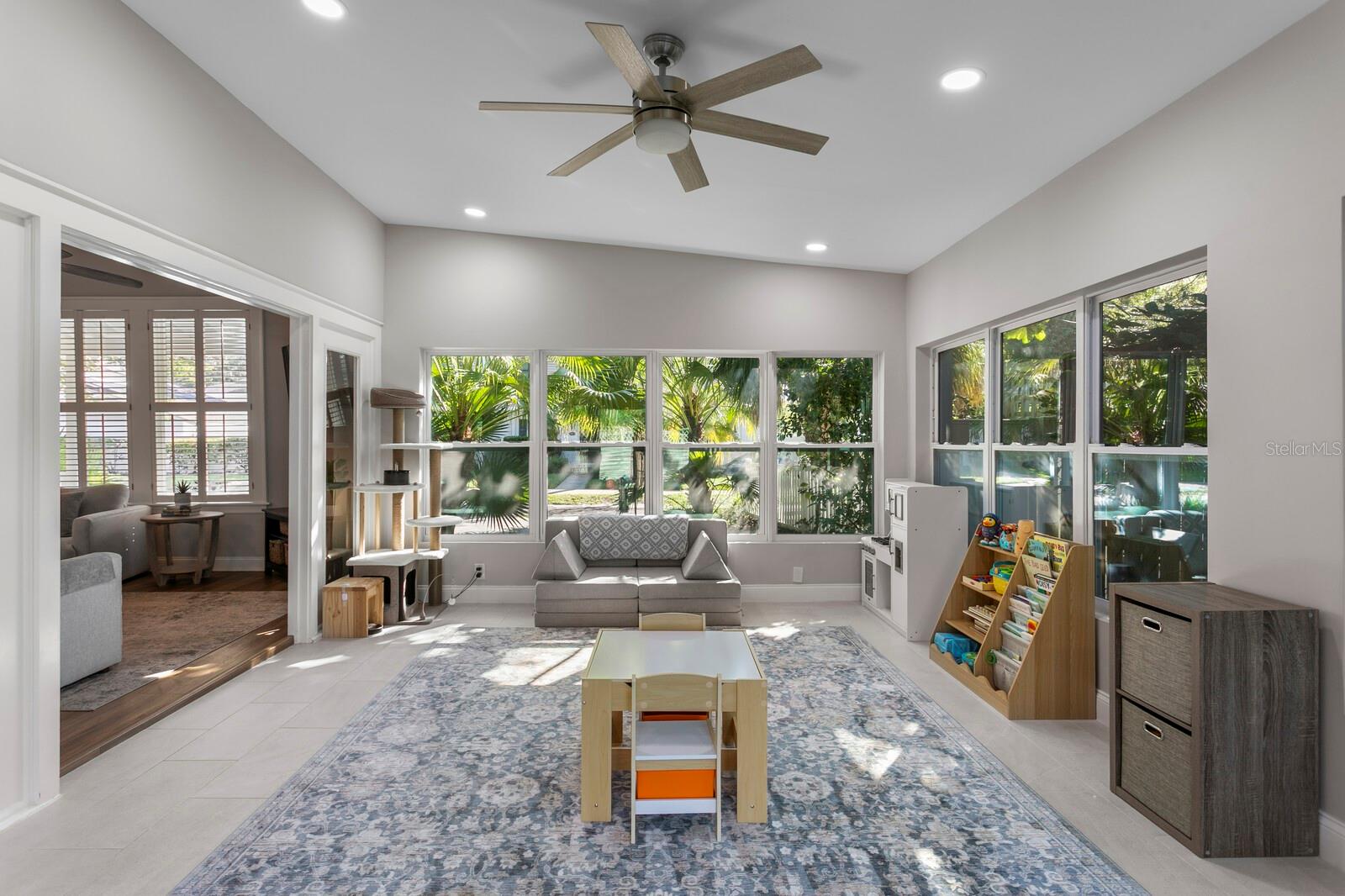 5407 S RUSSELL ST — photo 15