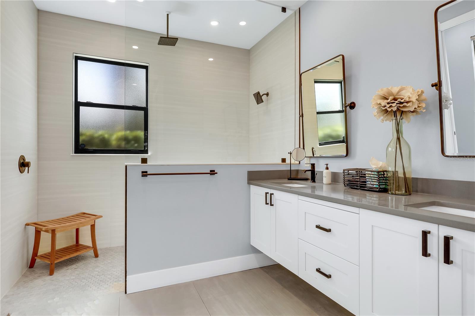 715 OAK ST — photo 19